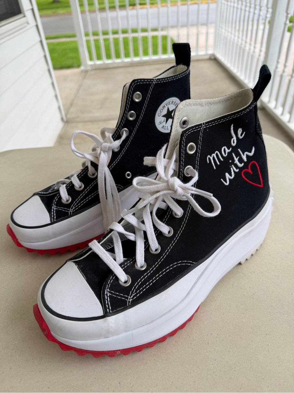 Converse Run Star Hike Valentine's Day Size Men 9/Wmn 10.5 Chuck Taylor Sneakers